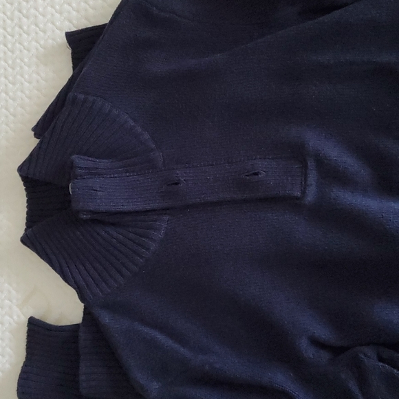 Men's Sweater - Picture 3 of 7